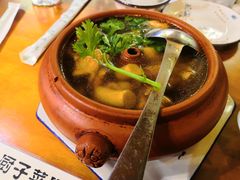 -小厨子私房菜·云南美食店