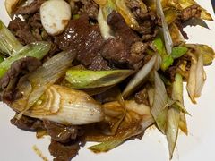-臻鲜燕海鲜融合餐厅(金陵style店)