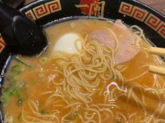 -一蘭拉面(新宿中央东口店)