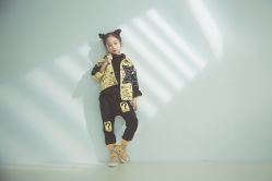 -七色花儿童摄影(余姚店)