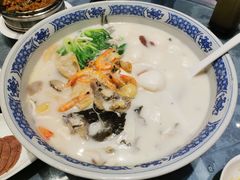 极品鱼头皇-山外山菜馆(玉泉路店)