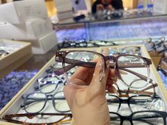 -三叶眼镜城批发市场(上海火车站店)