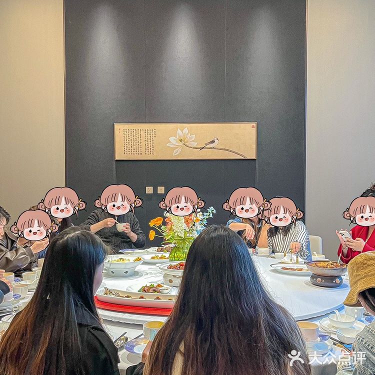 成都美食地标,双子塔旁边的一栋『吃货大楼』