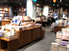 -阅·潮Readzone(珠海华发商都店)