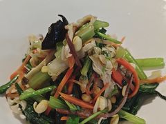 -香山湖家家宴(中山陵店)