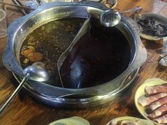 -储奇门鳝鱼火锅(总店)