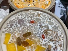 冰淇淋打蛋-堂屋糖水店(愚园店)