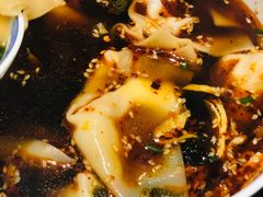 红汤辣荠菜馄饨-熙盛源(凤凰街店)