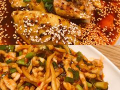 -渝信川菜 · 川味家常菜(财富购物中心店)