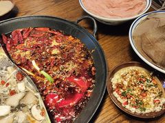 -萍姐火锅·公路夜市(武汉首店)