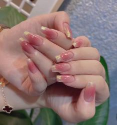 -J·花崎美睫美甲