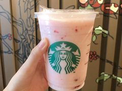 草莓酸奶星冰乐-星巴克(汾阳路店)