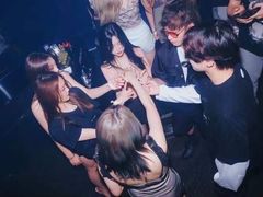 -MEGA PARTY CLUB