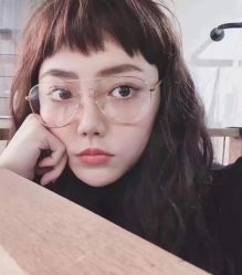 -十六番发型师事务所