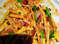 春笋炒腊肉-桂小厨广西菜(万象城店)