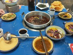 传统锅底-马路边边串串香(双井直营店)