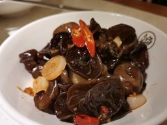 巧手小木耳-江渔儿酸菜鱼·拔草餐厅(虎门君乐汇店)