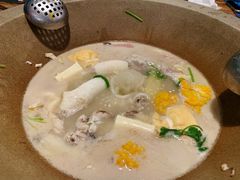 -云渔堂蒸汽石锅鱼(万达店)