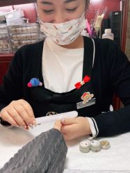 -花岐款式专研健康美甲沙龙