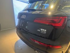 -上海冠松华奥奥迪4S店(张江店)