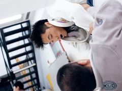 -菠萝格斗巴西柔术训练馆