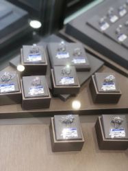 -威德钻石-克拉钻大本营(南京东路店)