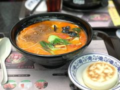 -蒙自源米线大王(白云机场店)