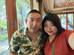 -Chom Cafe and Restaurant