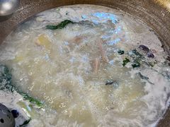 -颜氏双江清水鱼一养身火锅(磁器口店)