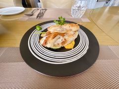 -杏荟旋转餐厅(广州爱群店)