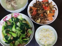 -苏州雏渐肥月嫂