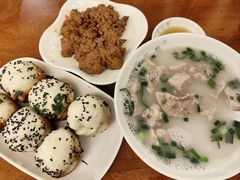 -三两春肚肺汤(崂山路店)
