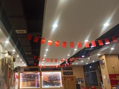 -江城燕子大排档(江汉路步行街店)