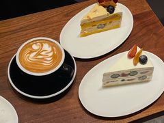 无花果奶油蛋糕-black rainbow coffee