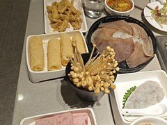 -海底捞火锅(宝龙广场夜宵主题店)