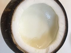 -志龙皇冠吃货椰子铺
