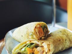 咖喱鸡肉拉法卷-Wagas沃歌斯(富力广场店)