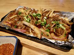 路边摊摊火烤的鲜切牛肉-贵凤凰贵州米粉(望京店)