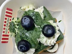-HOT CRUSH趁热集合·现烤面包(上海环球港店)