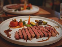 澳洲和牛西冷牛排（M6）-Golden Lily河内巴黎法越料理餐厅(建国西路店)