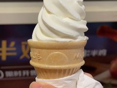 圆筒冰淇淋-麦当劳(酒仙桥路店)