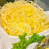这朴实的牛杂煲肉都堆出来了…广州人这么能吃辣的吗⁉️  