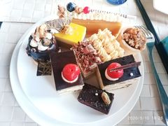 -唐拉雅秀酒店-西锦汇空中BBQ·思创餐厅