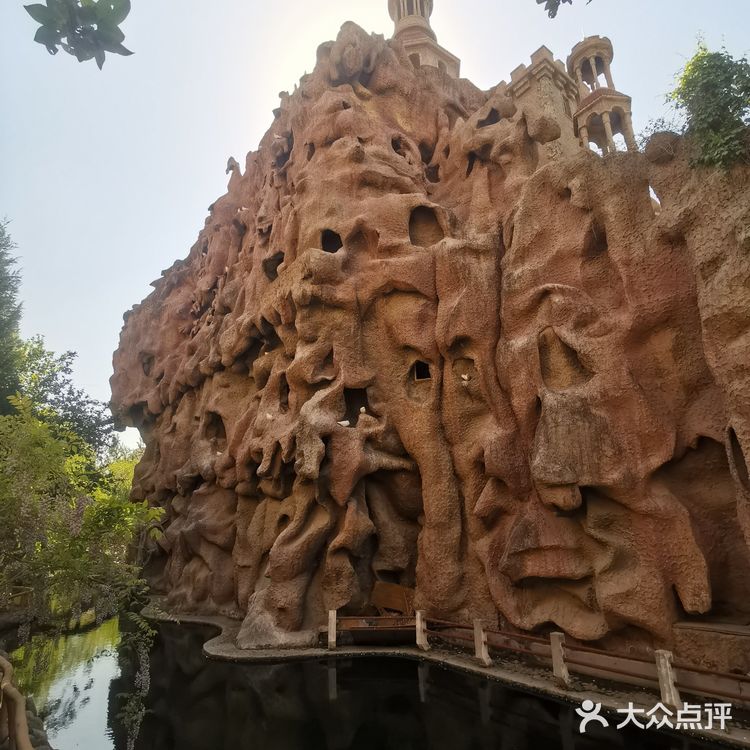 中华石园-西班牙巴塞罗那之天津分那[调皮]