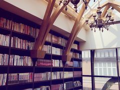 -钟书阁(松江泰晤士小镇店)