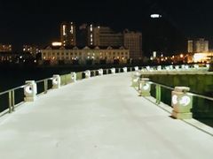 -天塔旋转餐厅