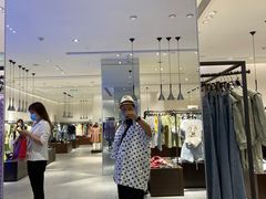 -URBAN REVIVO(七宝领展广场店)