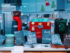 面包甜点陈列柜-DOPAMINE多巴胺·甜品面包·生日蛋糕(国贸店)