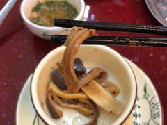 -老石黑山羊毛驴肉火锅(金凯广场店)