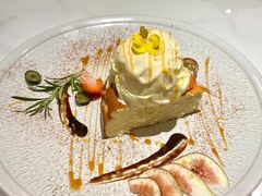 -Mark&Mars Restaurant